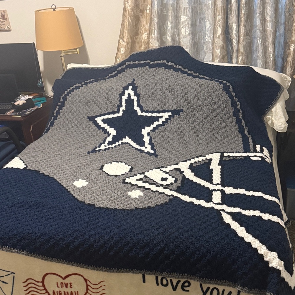 Navy and Gray Star Patterned Blanket